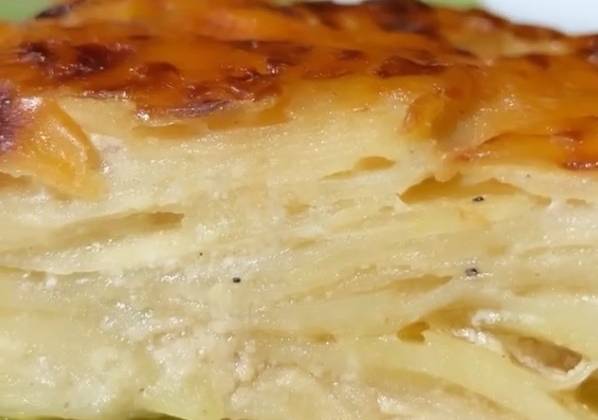 Картофельный гратен с сыром, сливками и молоком в духовке рецепт