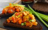 рецепт Заготовка из кабачков, морковки и селедки на зиму