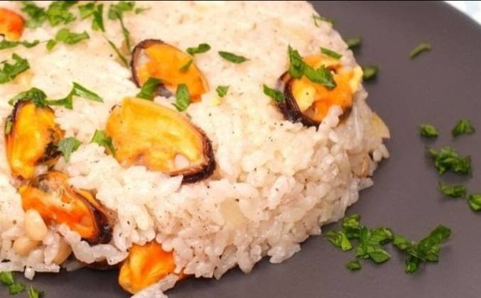 Рис с мидиями на сковороде рецепт