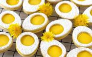 рецепт Пасхальное печенье «Яйцо» с лимонным курдом
