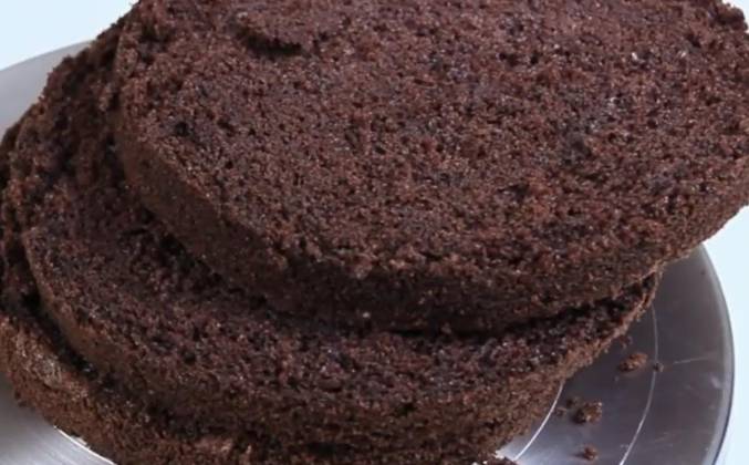 Видео Шоколадный шифоновый бисквит для торта рецепт