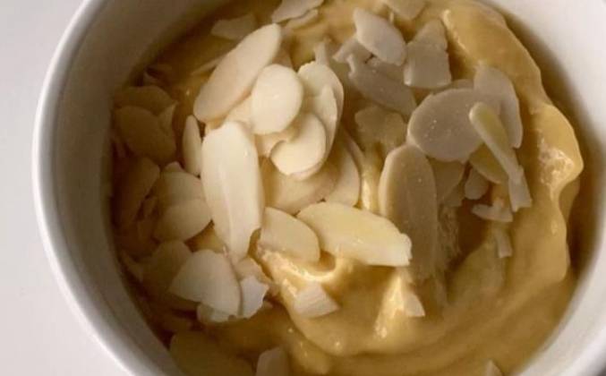 Видео Десерт из замороженных бананов и манго рецепт