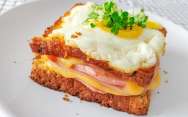 Французский сэндвич "Крок-мадам" на завтрак