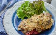рецепт Бутерброды с рыбой, грибами, сыром, помидорами и майонезом