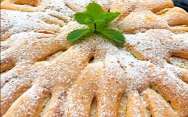 рецепт Яблочный пирог шарлотка на 5 яиц, стакан сахара и муки