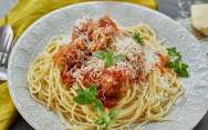 рецепт Спагетти с фрикадельками из индейки Просто Кухня