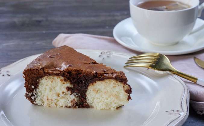 Шоколадный пирог с творожно кокосовыми шариками Просто Кухня рецепт
