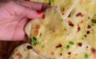 рецепт Индийский хлеб Наан лепешки с чесноком