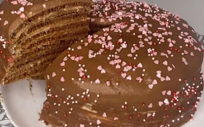 Видео Шоколадный торт с заварным кремом рецепт
