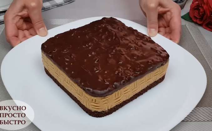 Торт с печеньем и сгущенкой без выпечки рецепт