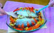 рецепт Запеченная рыба скумбрия с овощами в духовке