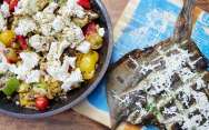Камбала на гриле и средиземноморский салат Просто Кухня