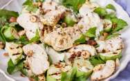 Салат с куриной грудкой и кабачками Просто Кухня