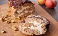 Шарлотка рулет с яблоками	Просто Кухня
