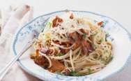 Паста с лисичками	 Просто Кухня