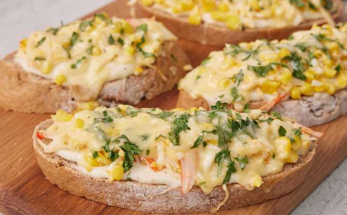 Горячие бутерброды с крабовыми палочками рецепт